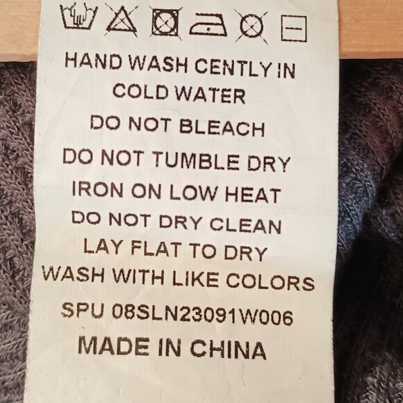 Bloomchic Waffle Knit Top 14-16 Gray Embroidered Floral Split Neck Long Sleeved - Picture 7 of 8